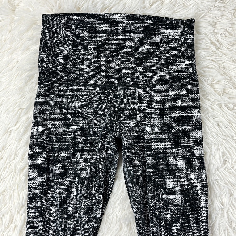 Lululemon Align Crop *21" Twillines Ice Grey Black - Picture 2 of 7